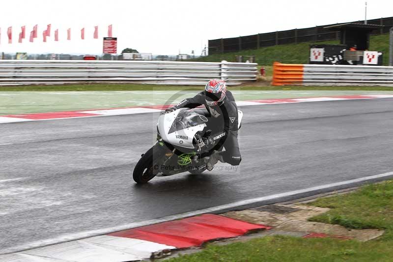 Motorcycle action photographs;Trackday digital images;event digital images;eventdigitalimages;no limits trackday;peter wileman photography;snetterton;snetterton circuit norfolk;snetterton photographs;trackday;trackday photos