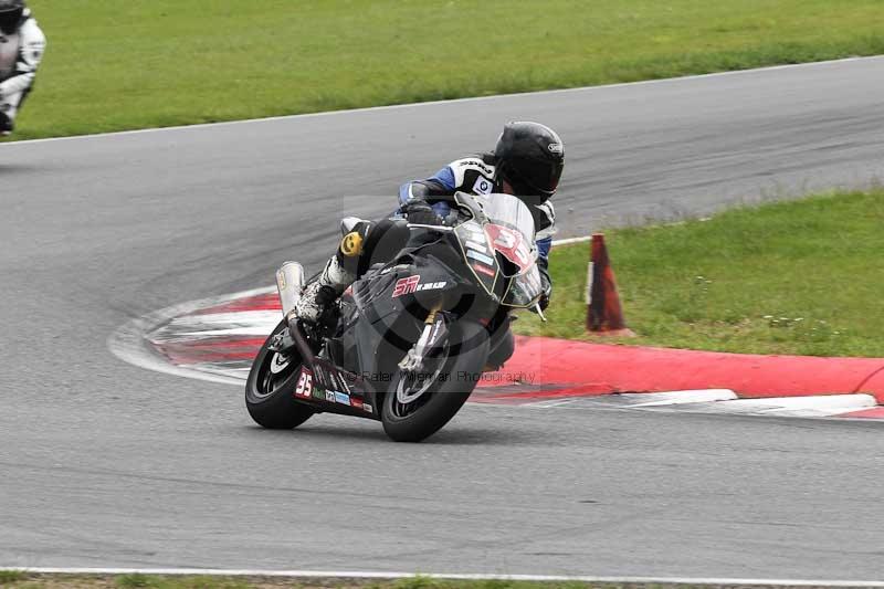 Motorcycle action photographs;Trackday digital images;event digital images;eventdigitalimages;no limits trackday;peter wileman photography;snetterton;snetterton circuit norfolk;snetterton photographs;trackday;trackday photos