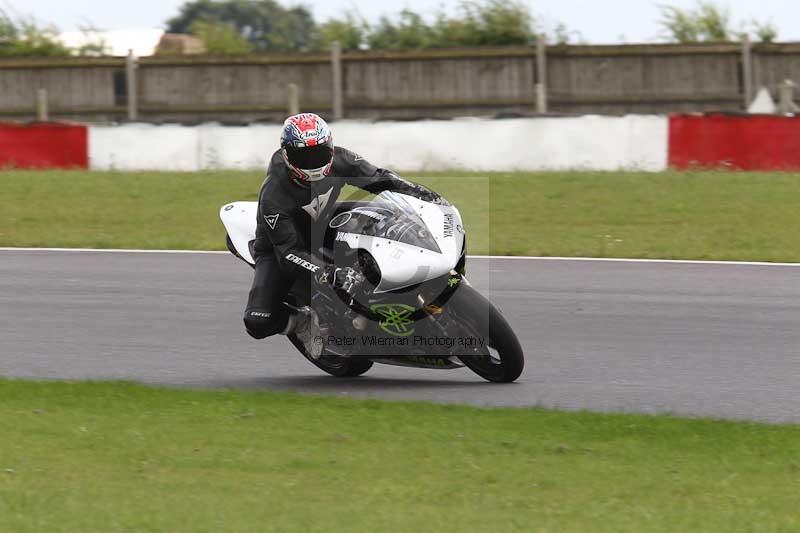 Motorcycle action photographs;Trackday digital images;event digital images;eventdigitalimages;no limits trackday;peter wileman photography;snetterton;snetterton circuit norfolk;snetterton photographs;trackday;trackday photos
