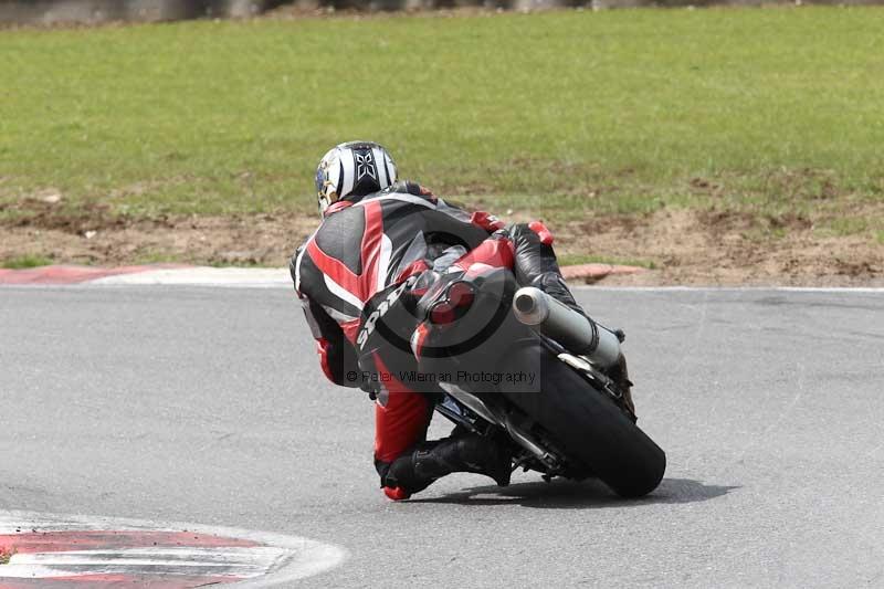 Motorcycle action photographs;Trackday digital images;event digital images;eventdigitalimages;no limits trackday;peter wileman photography;snetterton;snetterton circuit norfolk;snetterton photographs;trackday;trackday photos