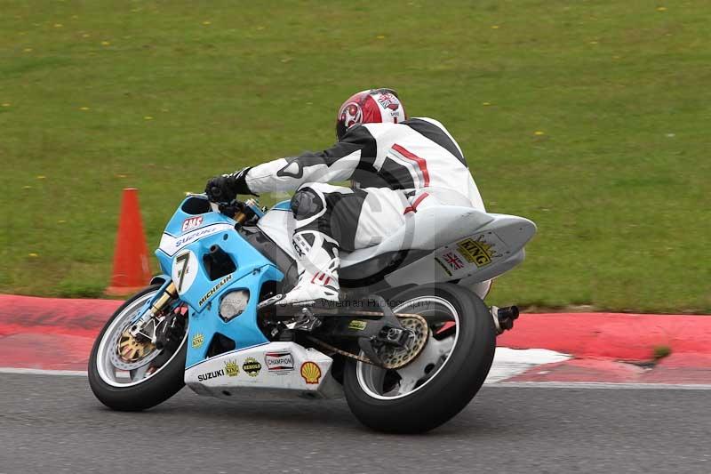 Motorcycle action photographs;Trackday digital images;event digital images;eventdigitalimages;no limits trackday;peter wileman photography;snetterton;snetterton circuit norfolk;snetterton photographs;trackday;trackday photos