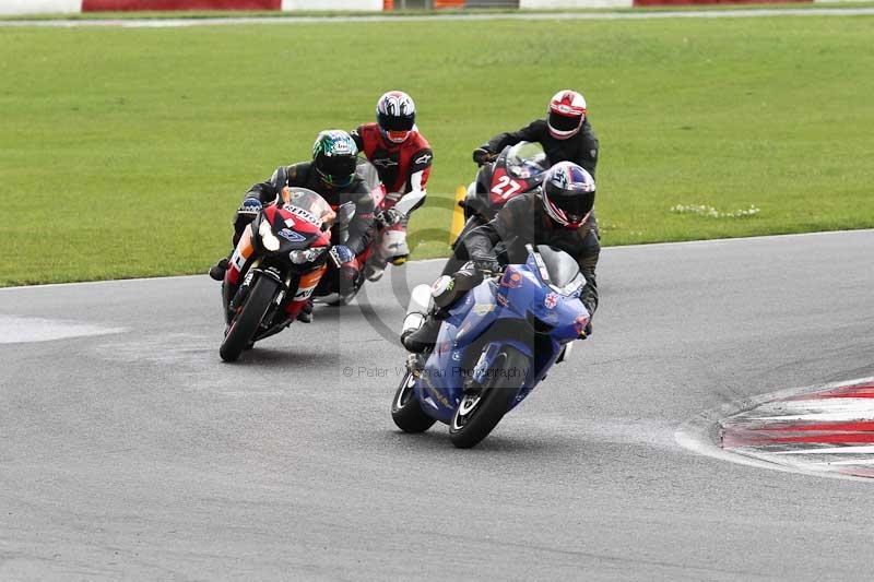 Motorcycle action photographs;Trackday digital images;event digital images;eventdigitalimages;no limits trackday;peter wileman photography;snetterton;snetterton circuit norfolk;snetterton photographs;trackday;trackday photos