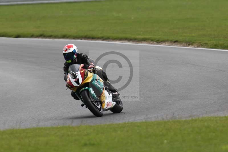 Motorcycle action photographs;Trackday digital images;event digital images;eventdigitalimages;no limits trackday;peter wileman photography;snetterton;snetterton circuit norfolk;snetterton photographs;trackday;trackday photos