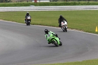 Motorcycle-action-photographs;Trackday-digital-images;event-digital-images;eventdigitalimages;no-limits-trackday;peter-wileman-photography;snetterton;snetterton-circuit-norfolk;snetterton-photographs;trackday;trackday-photos