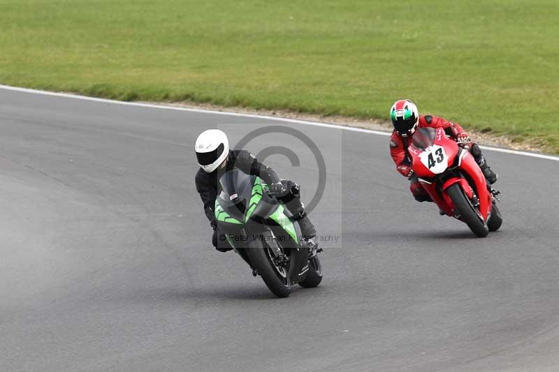 Motorcycle action photographs;Trackday digital images;event digital images;eventdigitalimages;no limits trackday;peter wileman photography;snetterton;snetterton circuit norfolk;snetterton photographs;trackday;trackday photos