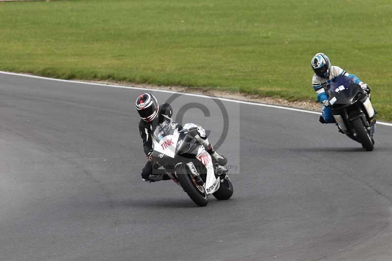 Motorcycle action photographs;Trackday digital images;event digital images;eventdigitalimages;no limits trackday;peter wileman photography;snetterton;snetterton circuit norfolk;snetterton photographs;trackday;trackday photos