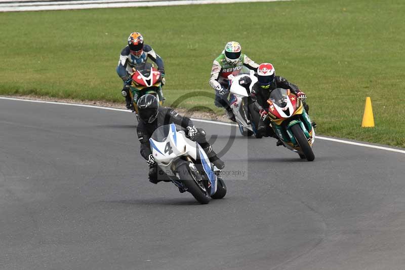 Motorcycle action photographs;Trackday digital images;event digital images;eventdigitalimages;no limits trackday;peter wileman photography;snetterton;snetterton circuit norfolk;snetterton photographs;trackday;trackday photos