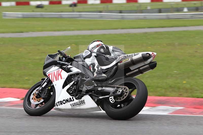 Motorcycle action photographs;Trackday digital images;event digital images;eventdigitalimages;no limits trackday;peter wileman photography;snetterton;snetterton circuit norfolk;snetterton photographs;trackday;trackday photos