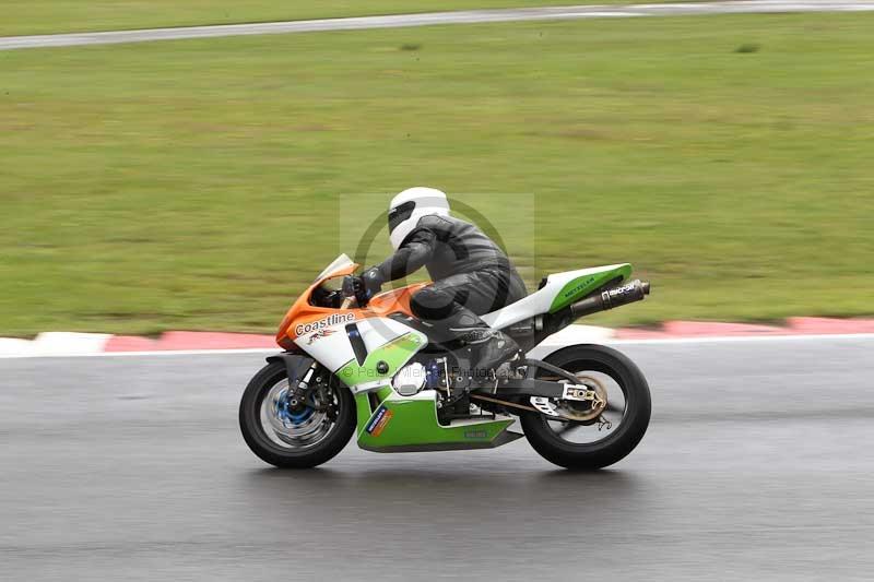 Motorcycle action photographs;Trackday digital images;event digital images;eventdigitalimages;no limits trackday;peter wileman photography;snetterton;snetterton circuit norfolk;snetterton photographs;trackday;trackday photos