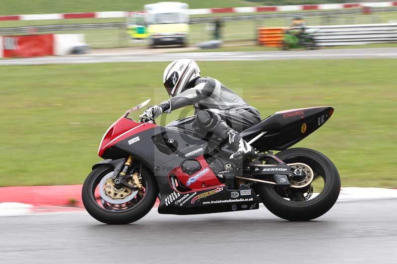 Motorcycle action photographs;Trackday digital images;event digital images;eventdigitalimages;no limits trackday;peter wileman photography;snetterton;snetterton circuit norfolk;snetterton photographs;trackday;trackday photos