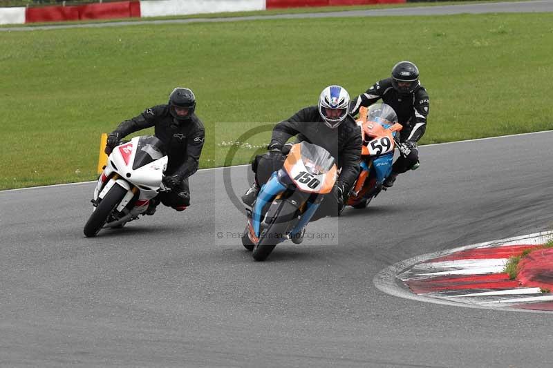 Motorcycle action photographs;Trackday digital images;event digital images;eventdigitalimages;no limits trackday;peter wileman photography;snetterton;snetterton circuit norfolk;snetterton photographs;trackday;trackday photos