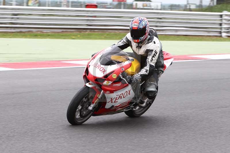Motorcycle action photographs;Trackday digital images;event digital images;eventdigitalimages;no limits trackday;peter wileman photography;snetterton;snetterton circuit norfolk;snetterton photographs;trackday;trackday photos