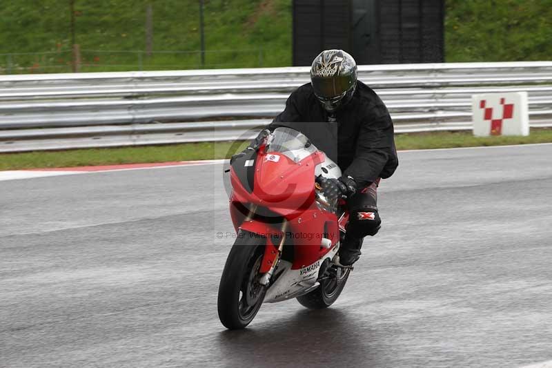 Motorcycle action photographs;Trackday digital images;event digital images;eventdigitalimages;no limits trackday;peter wileman photography;snetterton;snetterton circuit norfolk;snetterton photographs;trackday;trackday photos