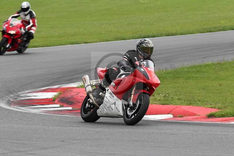 Motorcycle action photographs;Trackday digital images;event digital images;eventdigitalimages;no limits trackday;peter wileman photography;snetterton;snetterton circuit norfolk;snetterton photographs;trackday;trackday photos