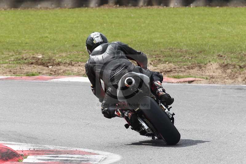 Motorcycle action photographs;Trackday digital images;event digital images;eventdigitalimages;no limits trackday;peter wileman photography;snetterton;snetterton circuit norfolk;snetterton photographs;trackday;trackday photos
