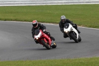 Motorcycle-action-photographs;Trackday-digital-images;event-digital-images;eventdigitalimages;no-limits-trackday;peter-wileman-photography;snetterton;snetterton-circuit-norfolk;snetterton-photographs;trackday;trackday-photos