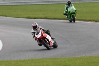 Motorcycle-action-photographs;Trackday-digital-images;event-digital-images;eventdigitalimages;no-limits-trackday;peter-wileman-photography;snetterton;snetterton-circuit-norfolk;snetterton-photographs;trackday;trackday-photos