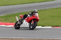 Motorcycle-action-photographs;Trackday-digital-images;event-digital-images;eventdigitalimages;no-limits-trackday;peter-wileman-photography;snetterton;snetterton-circuit-norfolk;snetterton-photographs;trackday;trackday-photos