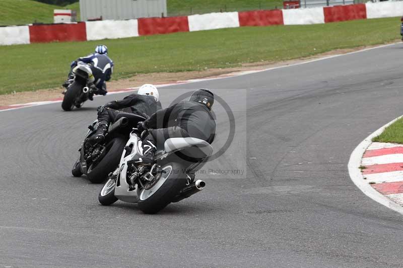 Motorcycle action photographs;Trackday digital images;event digital images;eventdigitalimages;no limits trackday;peter wileman photography;snetterton;snetterton circuit norfolk;snetterton photographs;trackday;trackday photos