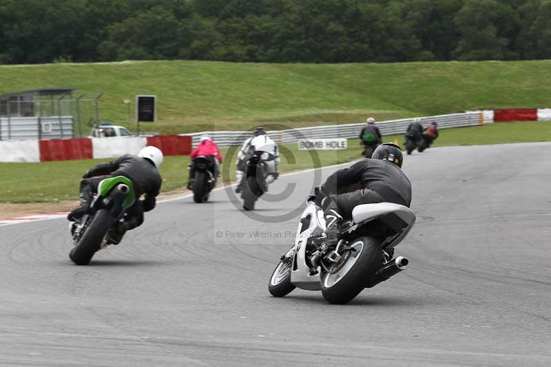 Motorcycle action photographs;Trackday digital images;event digital images;eventdigitalimages;no limits trackday;peter wileman photography;snetterton;snetterton circuit norfolk;snetterton photographs;trackday;trackday photos