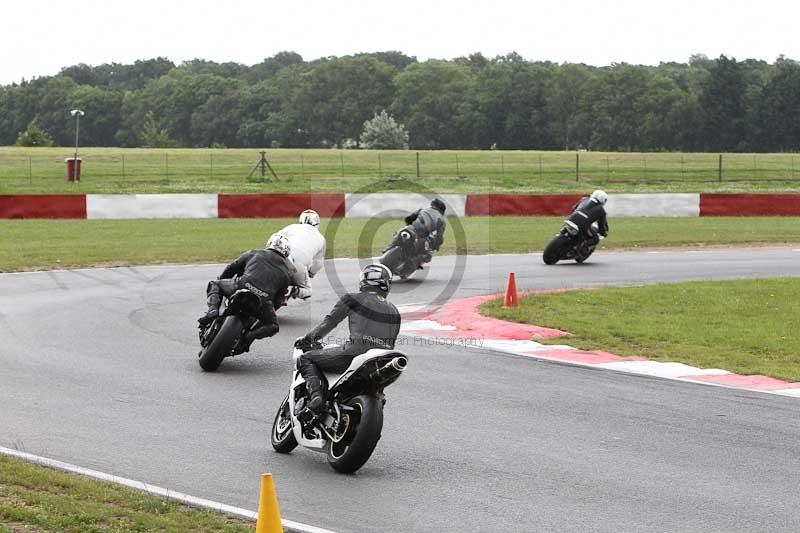Motorcycle action photographs;Trackday digital images;event digital images;eventdigitalimages;no limits trackday;peter wileman photography;snetterton;snetterton circuit norfolk;snetterton photographs;trackday;trackday photos