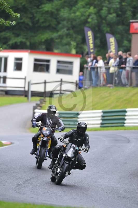 Motorcycle action photographs;Trackday digital images;cadwell;cadwell park photographs;event digital images;eventdigitalimages;motor racing louth lincolnshire;no limits trackdays;peter wileman photography;trackday;trackday photos