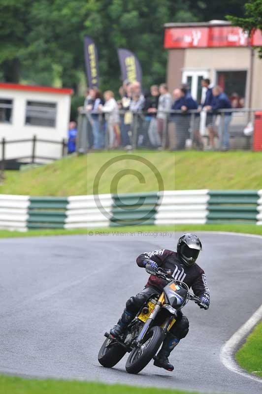 Motorcycle action photographs;Trackday digital images;cadwell;cadwell park photographs;event digital images;eventdigitalimages;motor racing louth lincolnshire;no limits trackdays;peter wileman photography;trackday;trackday photos