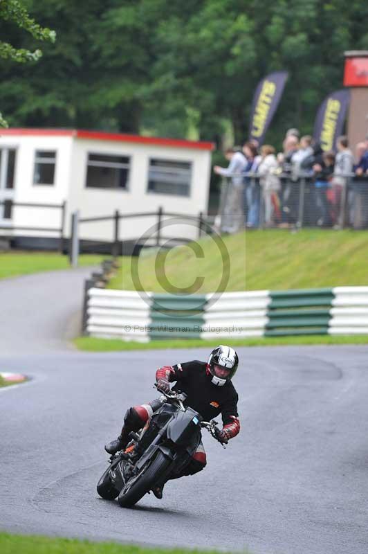Motorcycle action photographs;Trackday digital images;cadwell;cadwell park photographs;event digital images;eventdigitalimages;motor racing louth lincolnshire;no limits trackdays;peter wileman photography;trackday;trackday photos