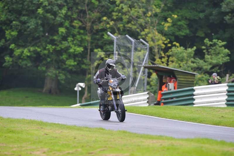 Motorcycle action photographs;Trackday digital images;cadwell;cadwell park photographs;event digital images;eventdigitalimages;motor racing louth lincolnshire;no limits trackdays;peter wileman photography;trackday;trackday photos