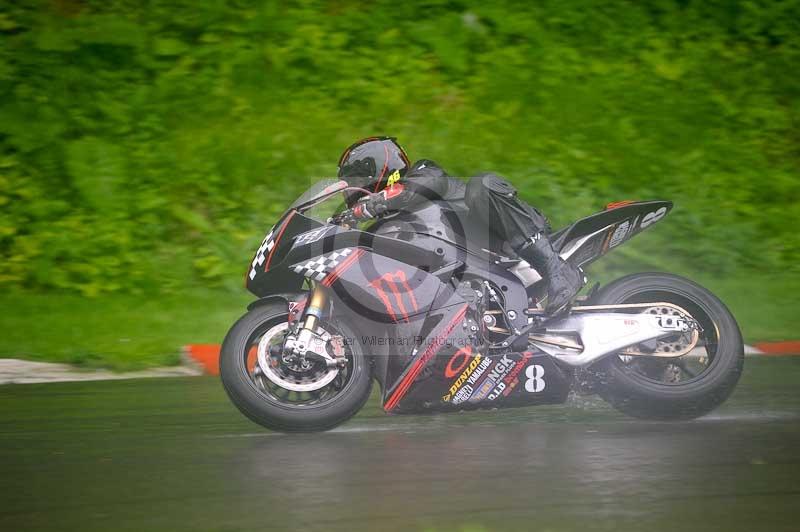 Motorcycle action photographs;Trackday digital images;cadwell;cadwell park photographs;event digital images;eventdigitalimages;motor racing louth lincolnshire;no limits trackdays;peter wileman photography;trackday;trackday photos