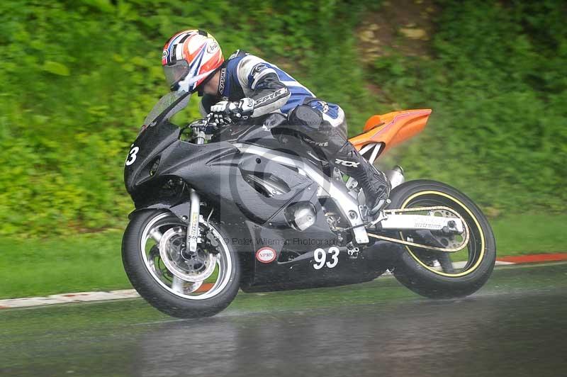 Motorcycle action photographs;Trackday digital images;cadwell;cadwell park photographs;event digital images;eventdigitalimages;motor racing louth lincolnshire;no limits trackdays;peter wileman photography;trackday;trackday photos