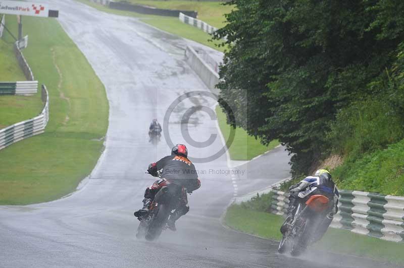 Motorcycle action photographs;Trackday digital images;cadwell;cadwell park photographs;event digital images;eventdigitalimages;motor racing louth lincolnshire;no limits trackdays;peter wileman photography;trackday;trackday photos
