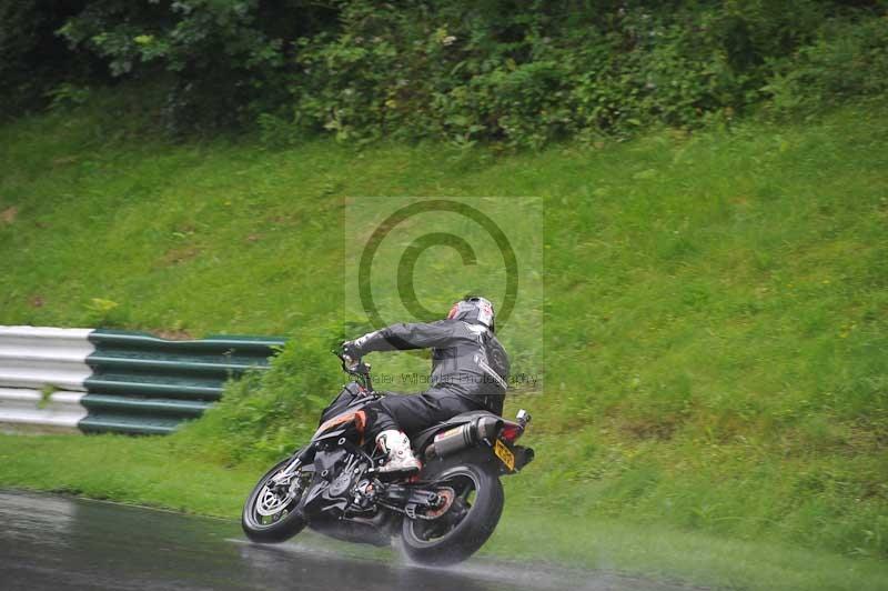 Motorcycle action photographs;Trackday digital images;cadwell;cadwell park photographs;event digital images;eventdigitalimages;motor racing louth lincolnshire;no limits trackdays;peter wileman photography;trackday;trackday photos