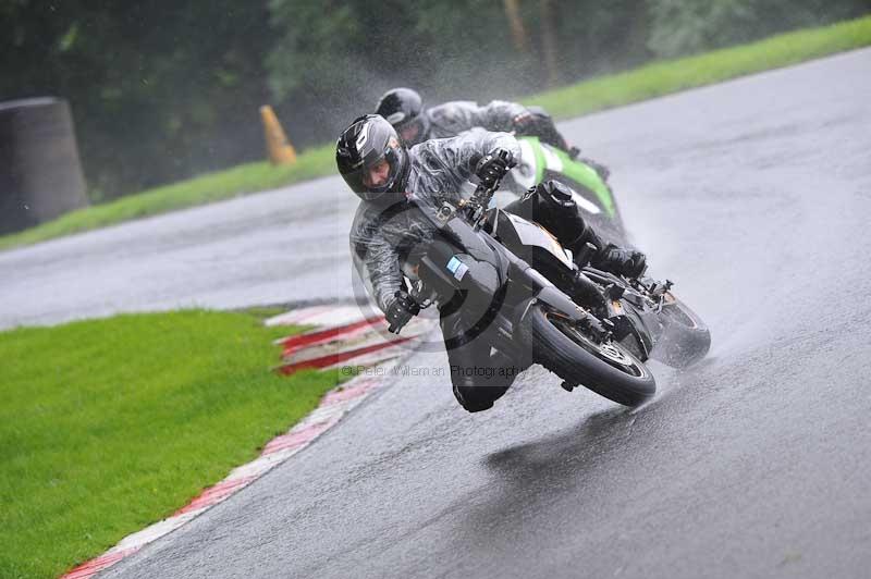 Motorcycle action photographs;Trackday digital images;cadwell;cadwell park photographs;event digital images;eventdigitalimages;motor racing louth lincolnshire;no limits trackdays;peter wileman photography;trackday;trackday photos
