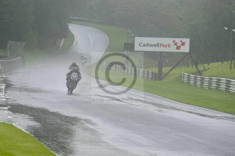 Motorcycle action photographs;Trackday digital images;cadwell;cadwell park photographs;event digital images;eventdigitalimages;motor racing louth lincolnshire;no limits trackdays;peter wileman photography;trackday;trackday photos
