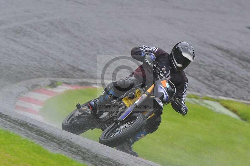Motorcycle action photographs;Trackday digital images;cadwell;cadwell park photographs;event digital images;eventdigitalimages;motor racing louth lincolnshire;no limits trackdays;peter wileman photography;trackday;trackday photos