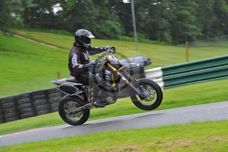 Motorcycle action photographs;Trackday digital images;cadwell;cadwell park photographs;event digital images;eventdigitalimages;motor racing louth lincolnshire;no limits trackdays;peter wileman photography;trackday;trackday photos