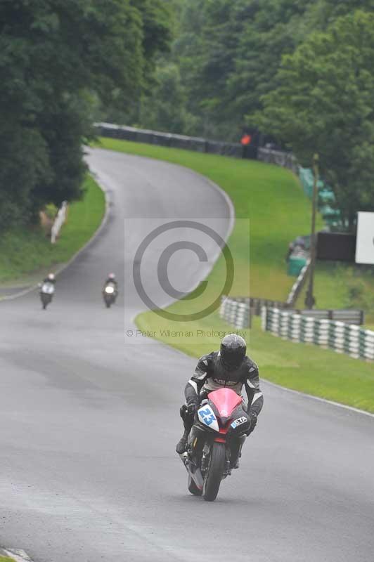 Motorcycle action photographs;Trackday digital images;cadwell;cadwell park photographs;event digital images;eventdigitalimages;motor racing louth lincolnshire;no limits trackdays;peter wileman photography;trackday;trackday photos