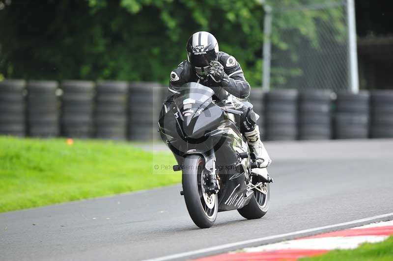 Motorcycle action photographs;Trackday digital images;cadwell;cadwell park photographs;event digital images;eventdigitalimages;motor racing louth lincolnshire;no limits trackdays;peter wileman photography;trackday;trackday photos
