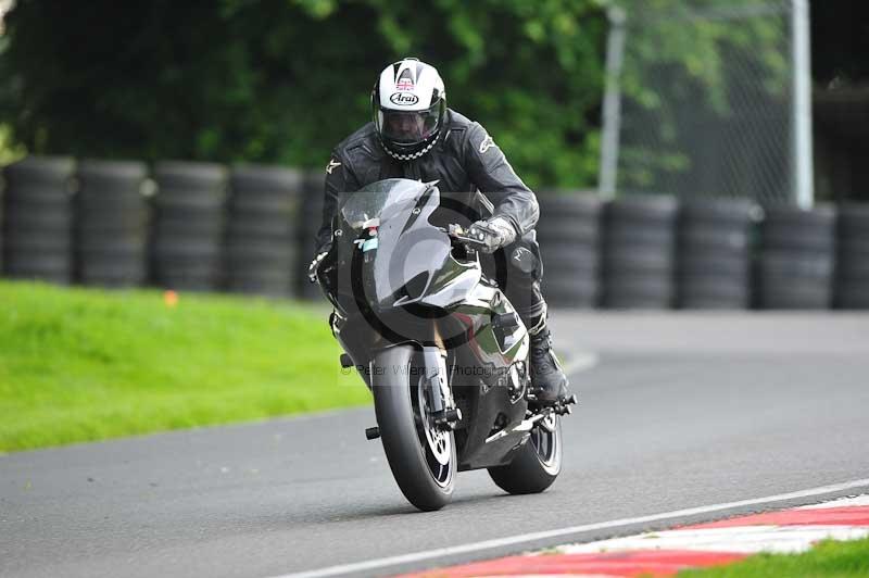 Motorcycle action photographs;Trackday digital images;cadwell;cadwell park photographs;event digital images;eventdigitalimages;motor racing louth lincolnshire;no limits trackdays;peter wileman photography;trackday;trackday photos
