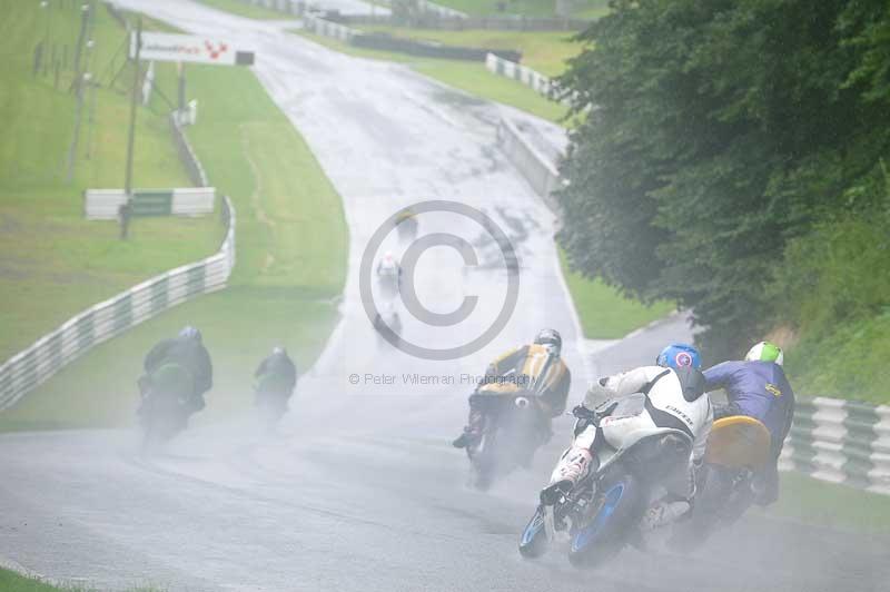 Motorcycle action photographs;Trackday digital images;cadwell;cadwell park photographs;event digital images;eventdigitalimages;motor racing louth lincolnshire;no limits trackdays;peter wileman photography;trackday;trackday photos
