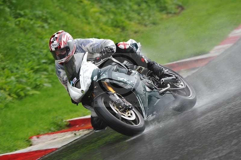 Motorcycle action photographs;Trackday digital images;cadwell;cadwell park photographs;event digital images;eventdigitalimages;motor racing louth lincolnshire;no limits trackdays;peter wileman photography;trackday;trackday photos