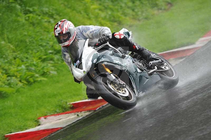 Motorcycle action photographs;Trackday digital images;cadwell;cadwell park photographs;event digital images;eventdigitalimages;motor racing louth lincolnshire;no limits trackdays;peter wileman photography;trackday;trackday photos