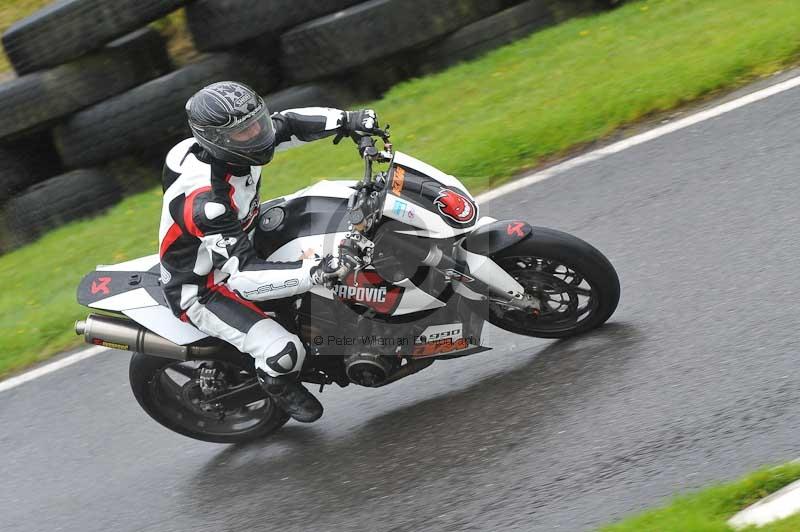 Motorcycle action photographs;Trackday digital images;cadwell;cadwell park photographs;event digital images;eventdigitalimages;motor racing louth lincolnshire;no limits trackdays;peter wileman photography;trackday;trackday photos