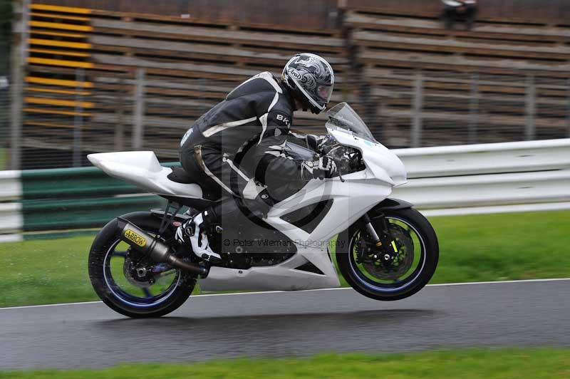 Motorcycle action photographs;Trackday digital images;cadwell;cadwell park photographs;event digital images;eventdigitalimages;motor racing louth lincolnshire;no limits trackdays;peter wileman photography;trackday;trackday photos