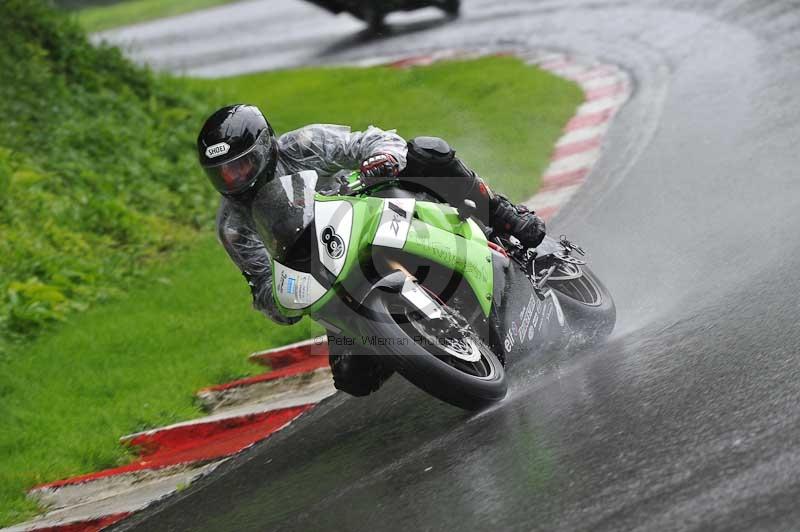 Motorcycle action photographs;Trackday digital images;cadwell;cadwell park photographs;event digital images;eventdigitalimages;motor racing louth lincolnshire;no limits trackdays;peter wileman photography;trackday;trackday photos