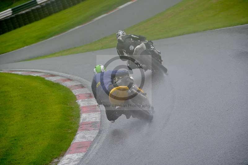 Motorcycle action photographs;Trackday digital images;cadwell;cadwell park photographs;event digital images;eventdigitalimages;motor racing louth lincolnshire;no limits trackdays;peter wileman photography;trackday;trackday photos