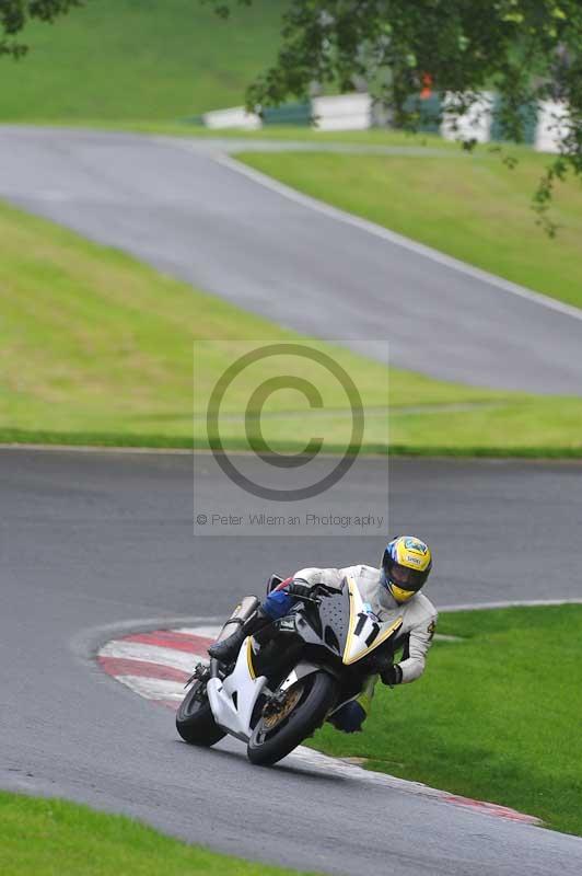 Motorcycle action photographs;Trackday digital images;cadwell;cadwell park photographs;event digital images;eventdigitalimages;motor racing louth lincolnshire;no limits trackdays;peter wileman photography;trackday;trackday photos