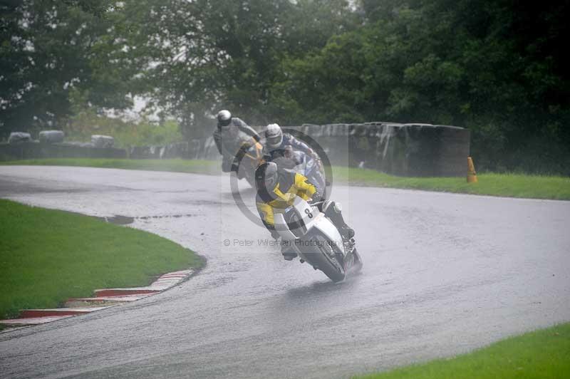 Motorcycle action photographs;Trackday digital images;cadwell;cadwell park photographs;event digital images;eventdigitalimages;motor racing louth lincolnshire;no limits trackdays;peter wileman photography;trackday;trackday photos