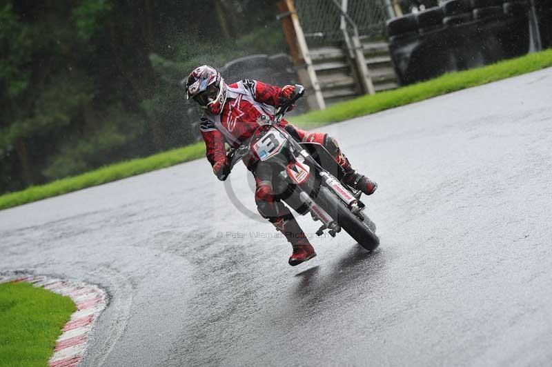 Motorcycle action photographs;Trackday digital images;cadwell;cadwell park photographs;event digital images;eventdigitalimages;motor racing louth lincolnshire;no limits trackdays;peter wileman photography;trackday;trackday photos